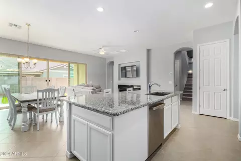 4287 E Clifton Ave, Gilbert, AZ 85295 photo 9