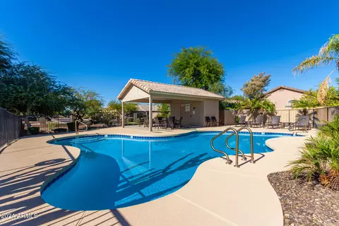 2748 E Schiliro Cir, Phoenix, AZ 85032 photo 5