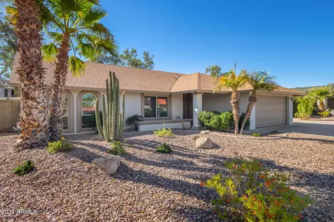 813 W Diamond Dr, Tempe, AZ 85283