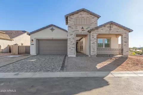 2527 E Russell St, Mesa, AZ 85213