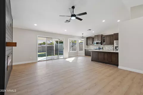 4123 E Capistrano Ave, Phoenix, AZ 85044 photo 10