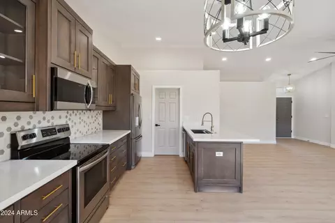 4123 E Capistrano Ave, Phoenix, AZ 85044 photo 5
