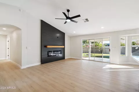 4123 E Capistrano Ave, Phoenix, AZ 85044 photo 11