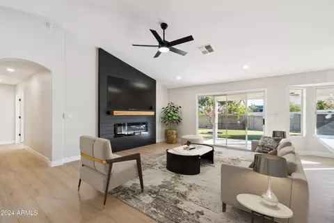 4123 E Capistrano Ave, Phoenix, AZ 85044 photo 9