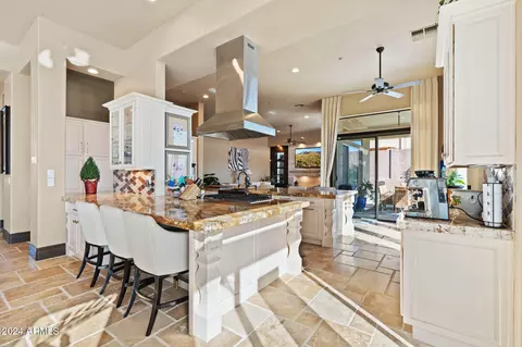2549 W Shinnecock Way, Anthem, AZ 85086