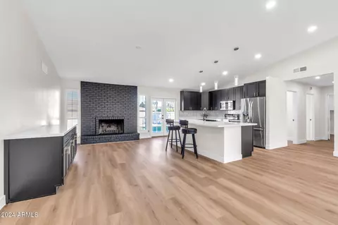 2330 E Cortez St, Phoenix, AZ 85028 photo 8