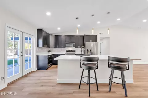 2330 E Cortez St, Phoenix, AZ 85028 photo 3