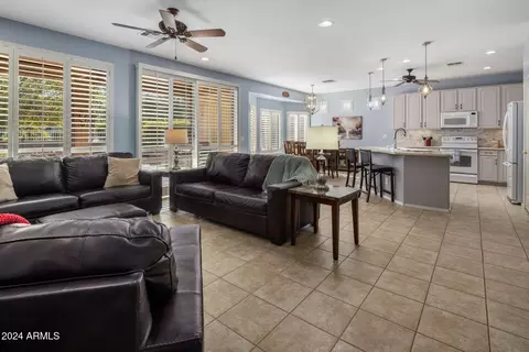 42625 W Falling Star Ct, Maricopa, AZ 85138 photo 10