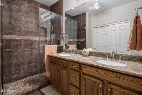 42625 W Falling Star Ct, Maricopa, AZ 85138 photo 8