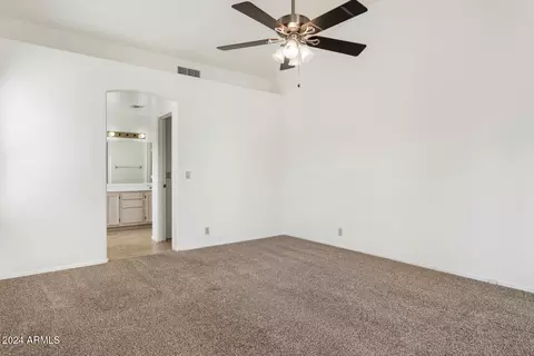 4239 E Siesta Ln, Phoenix, AZ 85050 photo 17