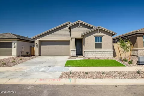 932 W Macaw Dr, Queen Creek, AZ 85142