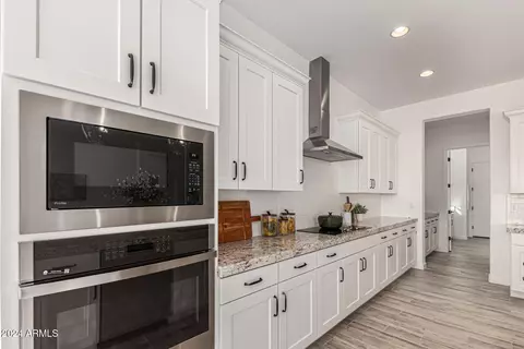 2547 E Virginia Cir, Mesa, AZ 85213 photo 9