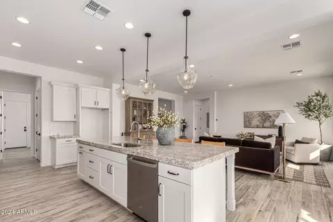 2547 E Virginia Cir, Mesa, AZ 85213 photo 10