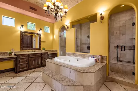 Bath - 4301 E Taurus Pl, Chandler, AZ 85249 photo 4 of 9