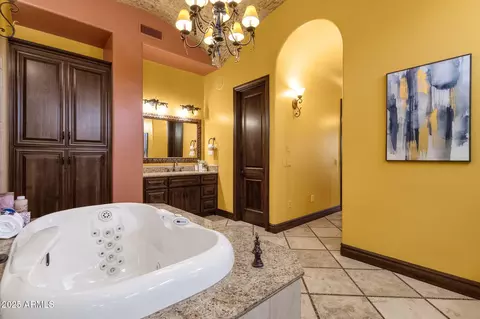 Bath - 4301 E Taurus Pl, Chandler, AZ 85249 photo 5 of 9