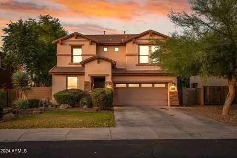 2748 E Canyon Creek Dr, Gilbert, AZ 85295
