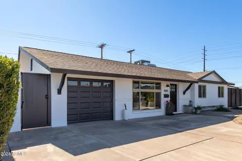 8001 E Monte Vista Rd, Scottsdale, AZ 85257