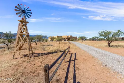 5790 S Moson Rd, Hereford, AZ 85615