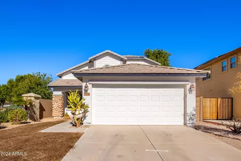 1758 W Appaloosa Way, San Tan Valley, AZ 85143