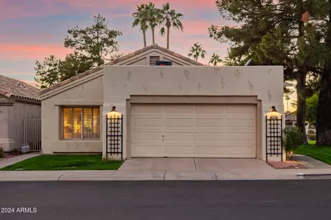 17190 N Joshua Path, Surprise, AZ 85374