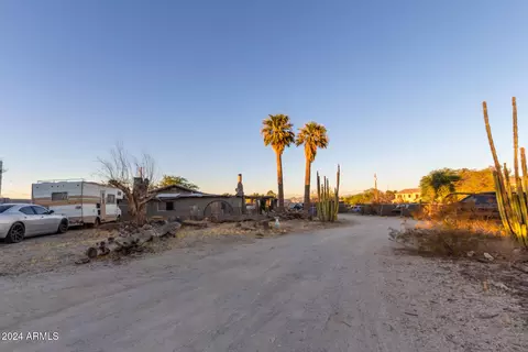 2306 E South Mountain Ave, Phoenix, AZ 85042 photo 9