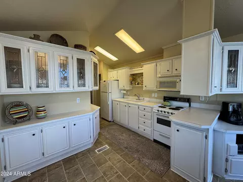 2179 S Cherokee Ave, Apache Junction, AZ 85119 photo 5