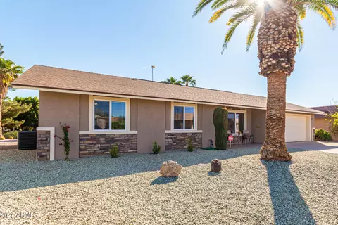 16213 N Desert Holly Dr, Sun City, AZ 85351