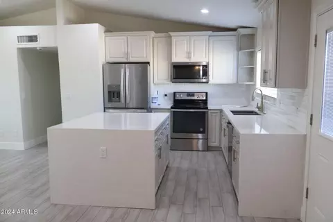 7532 E Hackamore St, Mesa, AZ 85207