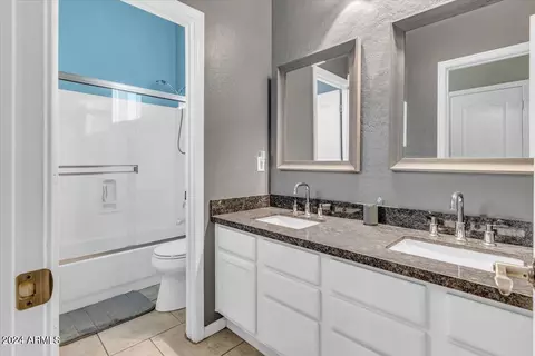 Bath - 3514 E Parkview Dr, Gilbert, AZ 85295 photo 2 of 3