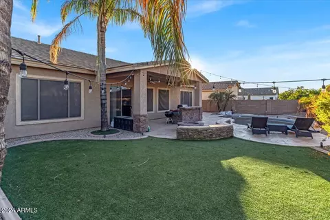 Exterior - 3514 E Parkview Dr, Gilbert, AZ 85295 photo 2 of 2