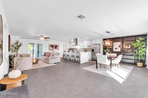 8556 E Plaza Ave, Scottsdale, AZ 85250