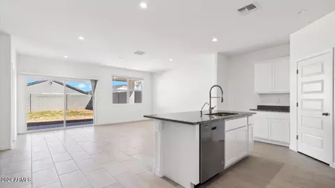 9940 S Holandes Dr, Apache Junction, AZ 85120 photo 6