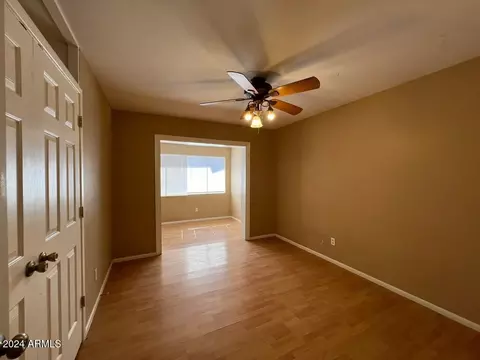 6841 N 36th Dr, Phoenix, AZ 85019 photo 7