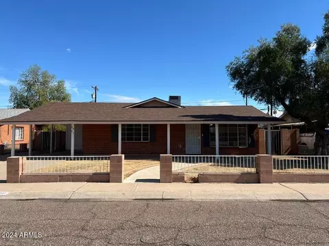 6841 N 36th Dr, Phoenix, AZ 85019