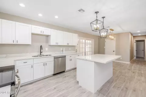 Kitchen - 3415 W Willow Ave, Phoenix, AZ 85029 photo 3 of 3