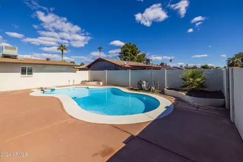Exterior - 3415 W Willow Ave, Phoenix, AZ 85029 photo 6 of 10