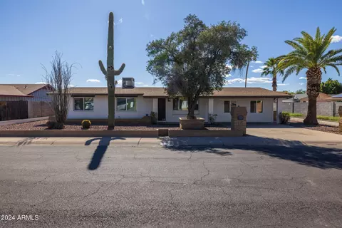 Exterior - 3415 W Willow Ave, Phoenix, AZ 85029 photo 2 of 10