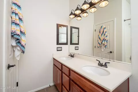 Bath - 1702 E Bell Rd #149, Phoenix, AZ 85022 photo 3 of 6