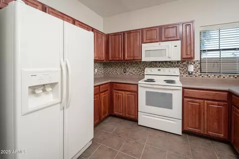 Kitchen - 1702 E Bell Rd #149, Phoenix, AZ 85022 photo 1 of 6