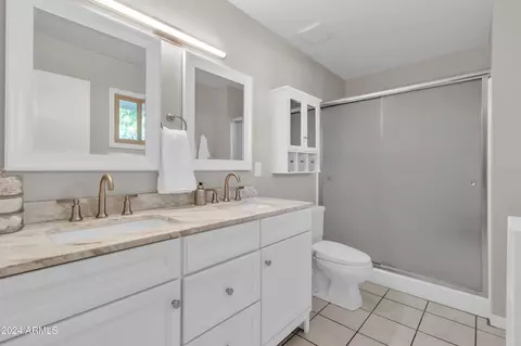 Bath - 1502 E Hermosa Dr, Tempe, AZ 85282 photo 1 of 4