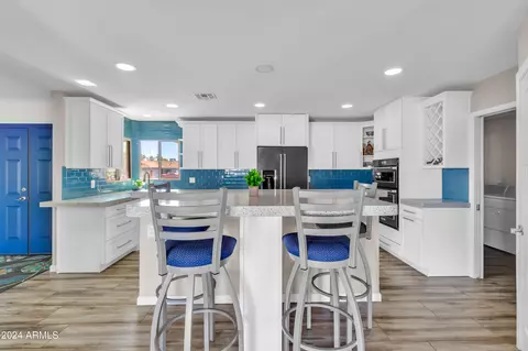 Kitchen - 1502 E Hermosa Dr, Tempe, AZ 85282 photo 8 of 8