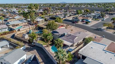 View/Area - 1502 E Hermosa Dr, Tempe, AZ 85282 photo 6 of 11