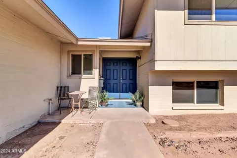 Exterior - 1502 E Hermosa Dr, Tempe, AZ 85282 photo 4 of 12