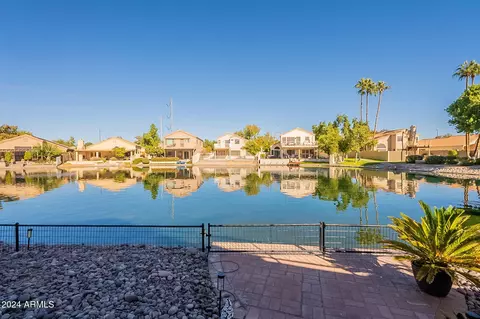 View/Area - 242 E Stonebridge Dr, Gilbert, AZ 85234 photo 2 of 15