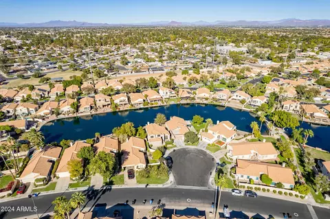 View/Area - 242 E Stonebridge Dr, Gilbert, AZ 85234 photo 5 of 15