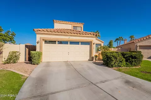 Exterior - 242 E Stonebridge Dr, Gilbert, AZ 85234 photo 3 of 10