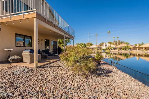 Exterior - 242 E Stonebridge Dr, Gilbert, AZ 85234 photo 8 of 10