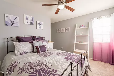 Bedroom - 242 E Stonebridge Dr, Gilbert, AZ 85234 photo 6 of 8
