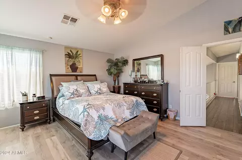 Bedroom - 242 E Stonebridge Dr, Gilbert, AZ 85234 photo 2 of 8