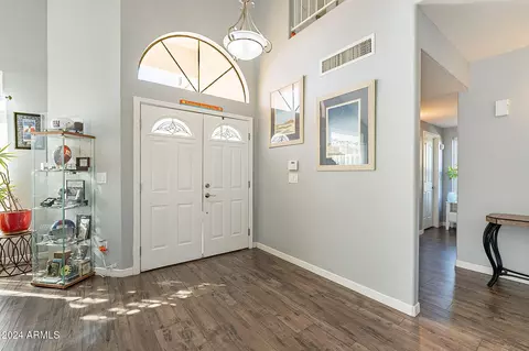 Entry Way - 242 E Stonebridge Dr, Gilbert, AZ 85234 photo 1 of 2